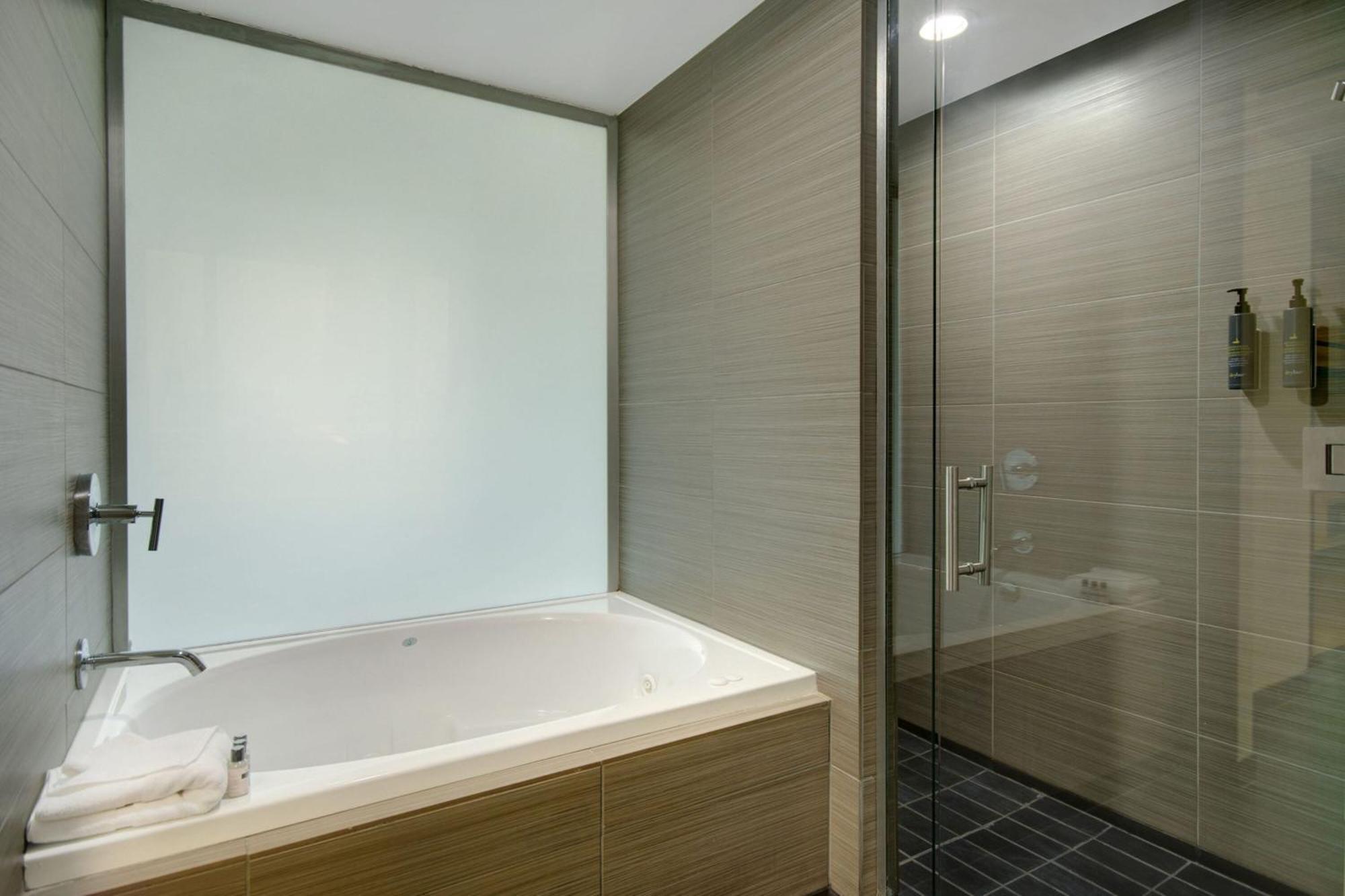 Aloft Oklahoma City Downtown - Bricktown Экстерьер фото