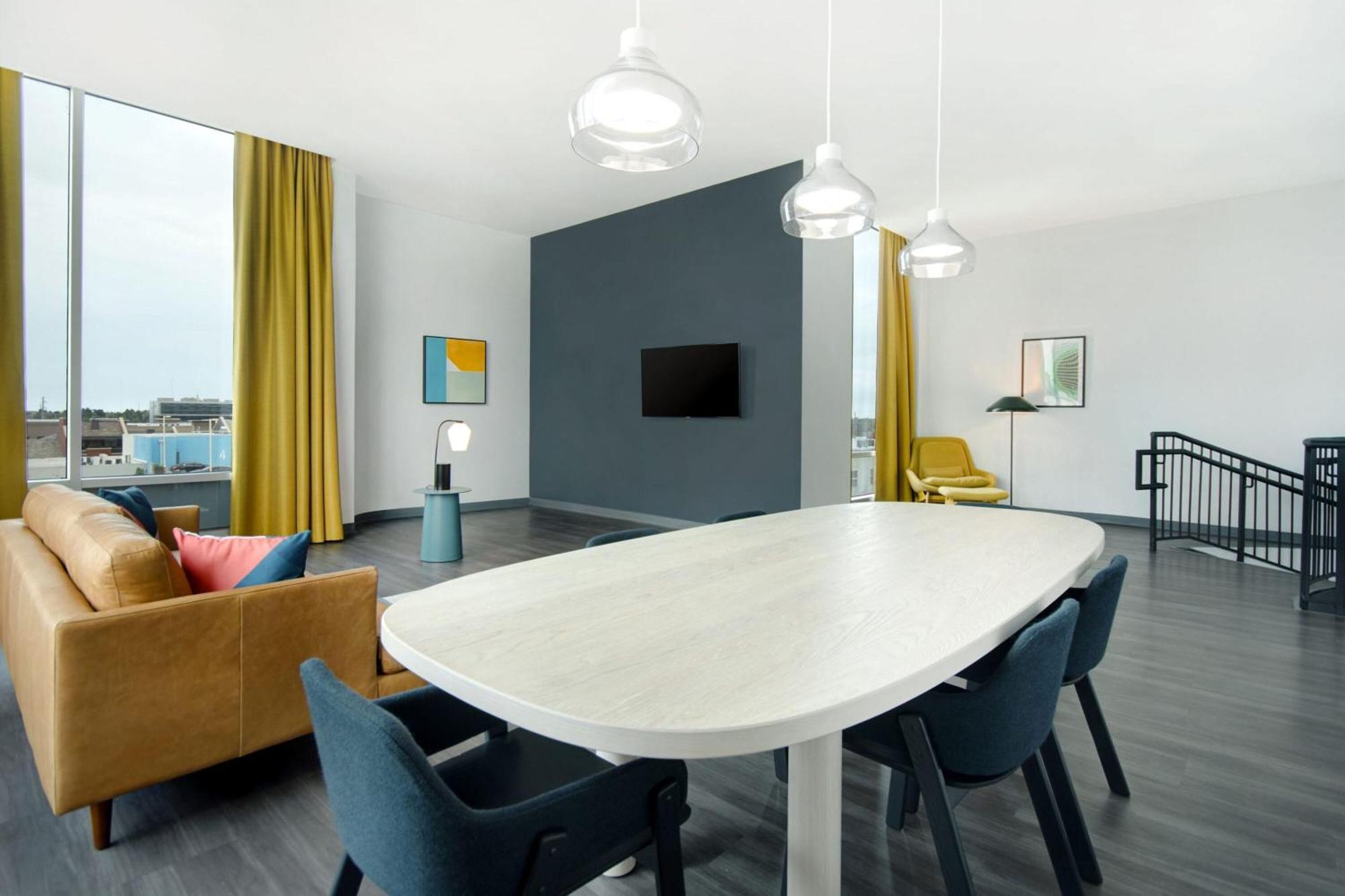 Aloft Oklahoma City Downtown - Bricktown Экстерьер фото