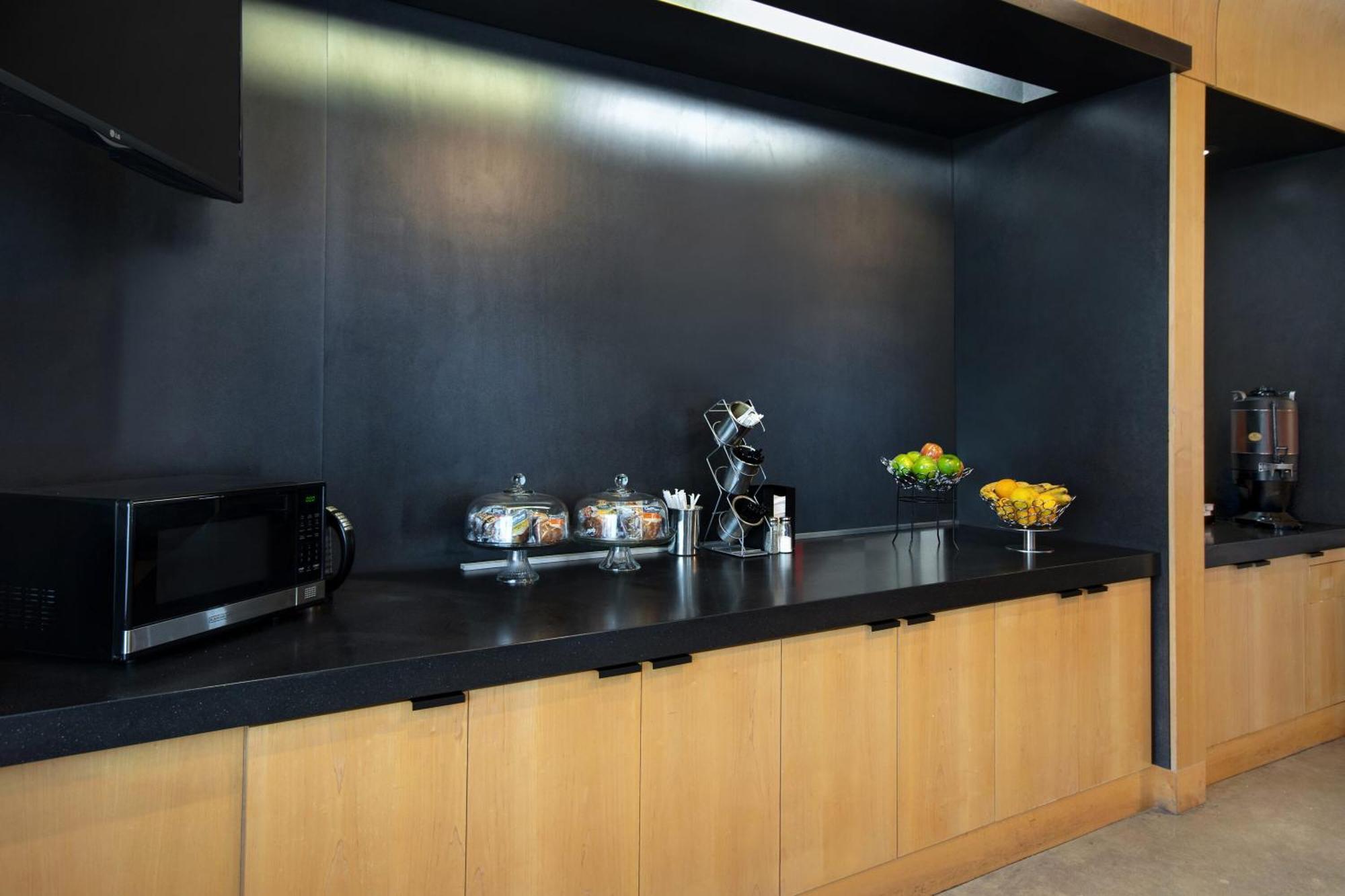 Aloft Oklahoma City Downtown - Bricktown Экстерьер фото