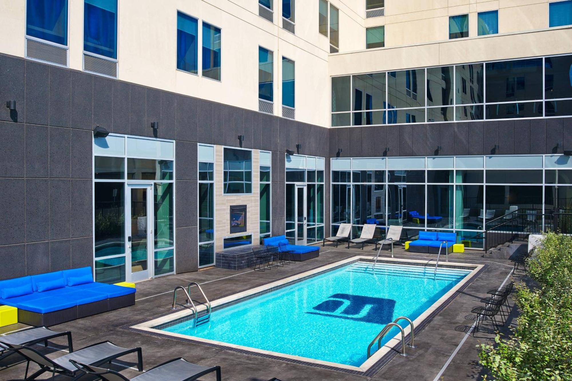 Aloft Oklahoma City Downtown - Bricktown Экстерьер фото